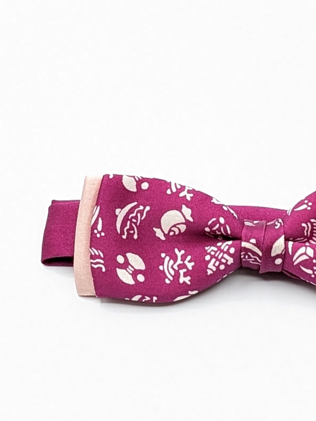 Bow Tie (Takaramono / Ume-murasaki)