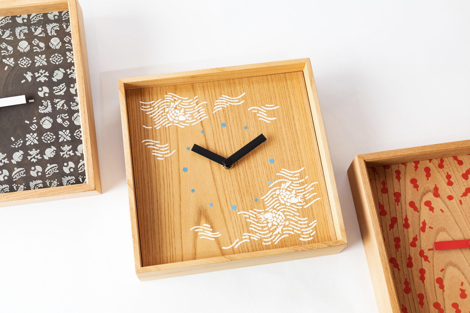 WOOD CLOCK